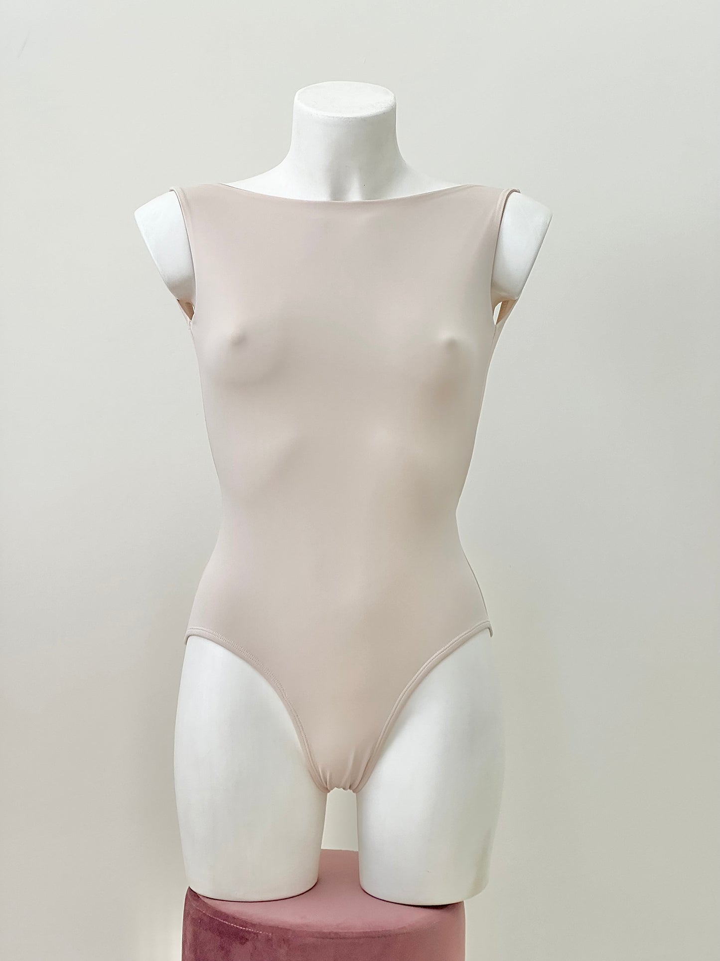 SAPPHIRE Ivory - RTW